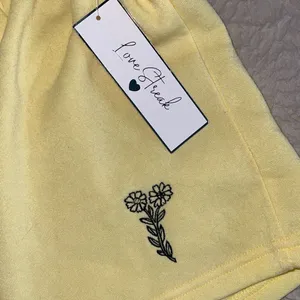 Love Streak Pull On Sweat-pant Material Shorts Embroidered Pale Yellow Size Larg thumbnail 4