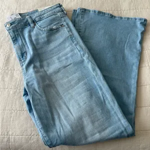 Women’s American Eagle Jeans thumbnail 12