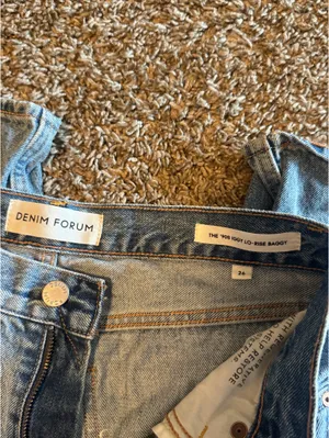 Aritzia Jeans thumbnail 3