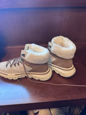 Winter never worn Cole Haan Boots thumbnail 3