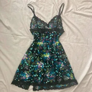 Victoria’s Secret Y2K Satin Floral Slip Dress Lace Trim Size Medium thumbnail 2