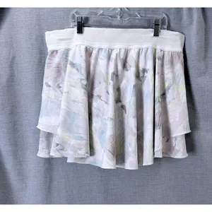 Lululemon‎ Court Rival High Rise Skirt 14 In the Flow Pastel Multi Skort thumbnail 2