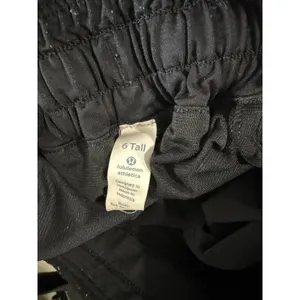 Lululemon Hotty Hot High-Rise Lined Short 4" Tall Grey Black Abstract Print Sz 6 thumbnail 7
