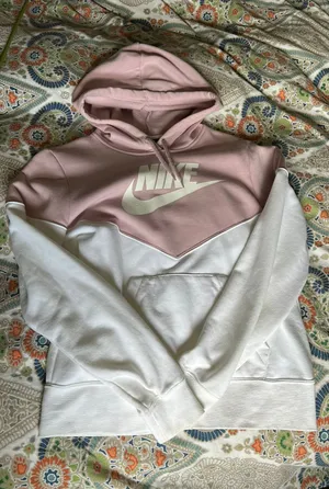 Nike Two-Tone Sweatshirt  thumbnail 1