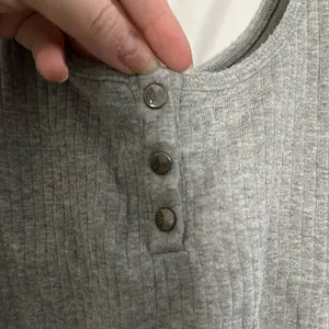 FP Movement Luxe Rib Snap Cropped Tank Gray Size Small thumbnail 8