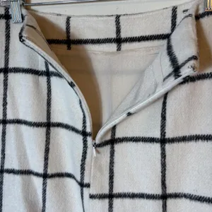 Altar'd State Mini Skirt Size Medium Plaid Checkered White‎ Black Career thumbnail 3
