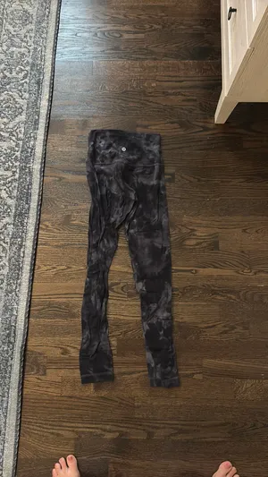 Tie-Dye Lululemon Leggings Align thumbnail 3