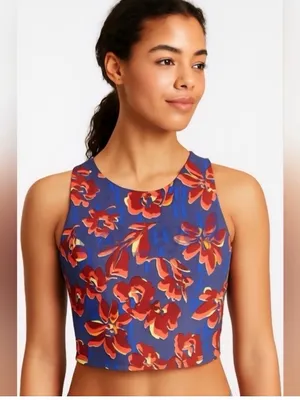 Athleta Conscious Crop Size Medium thumbnail 2