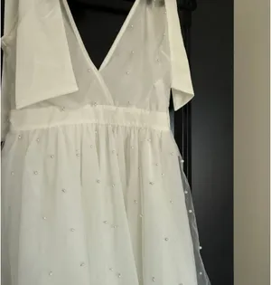 Showpo NWT Karalyn mini dress- bow strap plunge pearl detail size 6 thumbnail 4