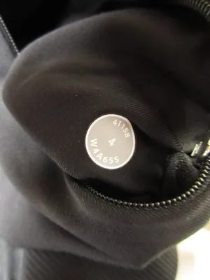 NWT Lululemon Pump It Up Jacket in Black Power Luxtreme Full Zip 4 thumbnail 4