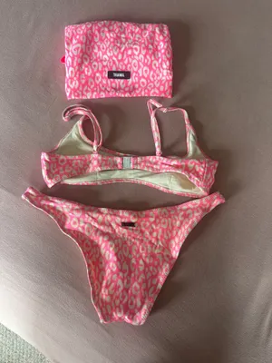Triangl Bikini Set thumbnail 2
