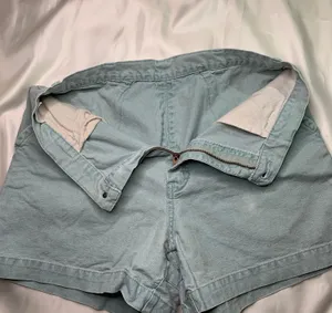 Levi’s High Waisted Mom Shorts thumbnail 2