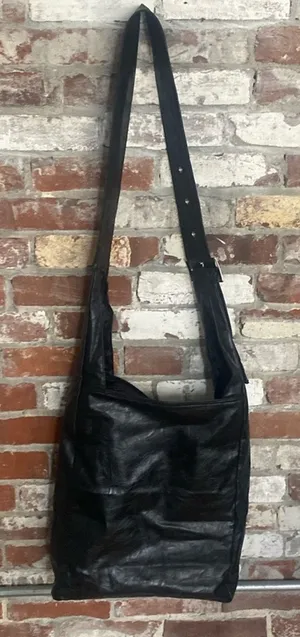 IIDA Black Faux Leather Large Zipper Tote Bag thumbnail 1