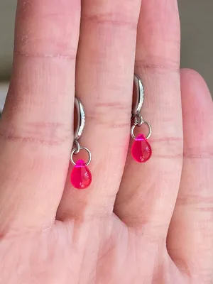 Handmade mini hot pink teardrop Czech glass simple minimalist earrings🩷 thumbnail 6