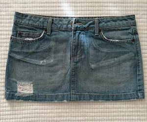 Vintage Y2K Lux Low Rise Blue Denim Mini Skirt Distressed Women Size 26 thumbnail 1