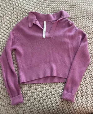 Lululemon pink sweater thumbnail 1