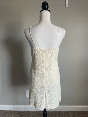 PINS & NEEDLES | Cream Lace Mini Dress Sz M thumbnail 7