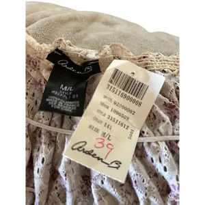 Arden B Women’s Tops Bundle (M / M-L) Y2K Style NWT thumbnail 6