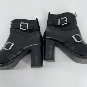 Steve Madden studded double‎ side zippers Ankle Booties Leather buckles size 7.5 thumbnail 7