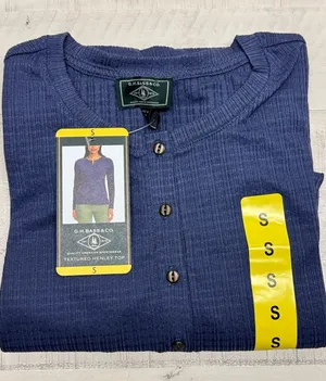 G.H. Bass & Co. Ladies' Size small Long-Sleeve Henley Top thumbnail 1