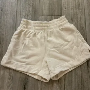 Aerie Shorts thumbnail 1