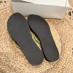 Garnet Hill Size 9 M Women Sandal Flip Flop Green Leather NIB thumbnail 4