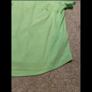 women lululemon‎ top lightweight stretch short sleeve thumbnail 2