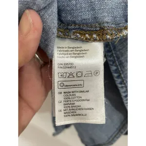 H&M Women’s Chambray Denim Pearl Snap Up Shirt, 4 Soft thumbnail 6