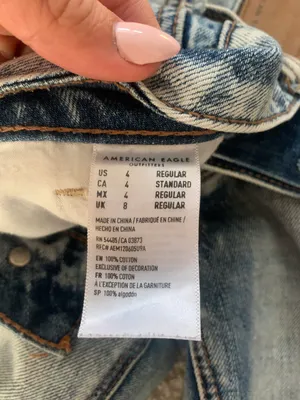 American Eagle Tomgirl Jeans thumbnail 4