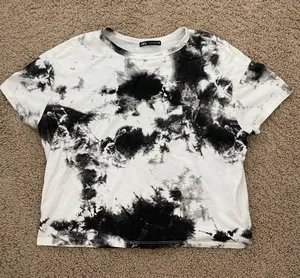 T-shirt thumbnail 1
