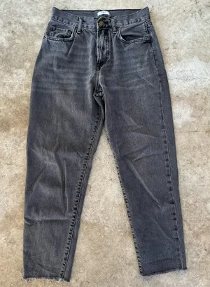 Forever 21 Women's High-Rise Gray/black Denim Jeans Size 27 thumbnail 1