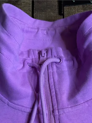 Old Navy Active Women's Medium Purple Quarter Zip Crop Sweatshirt Zipper Pockets thumbnail 3