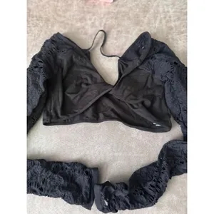 Free People Movement Say The Word Shrug Black XS/S Pointelle Lace Thumbhole Crop thumbnail 6
