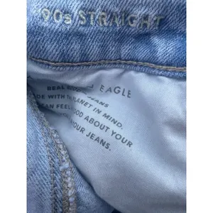 American Eagle Women's 90s Straight Leg Light Wash Faded Jeans SZ 4‎ thumbnail 16