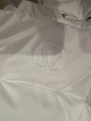 Lululemon Puffer Vest thumbnail 3