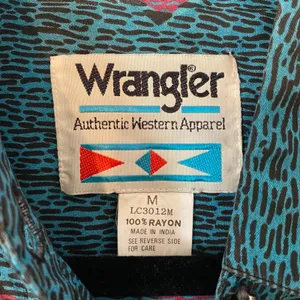 Wrangler Authentic Western Blue Aztec Print Vintage Button Down Shirt Medium thumbnail 2