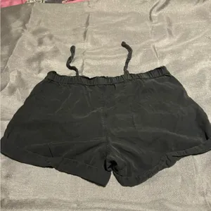 Aerie Women's Black Casual Shorts thumbnail 2