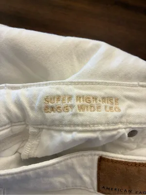 American Eagle Baggy Wide Leg Jeans Size 0 Super High Rise White Cargo Pockets thumbnail 2
