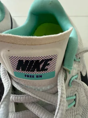 Nike women’s runnning shoe size 6 thumbnail 6
