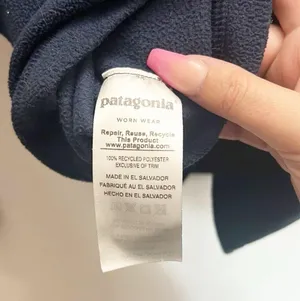 Patagonia Women's Navy Blue Quarter Zip Fleece thumbnail 9