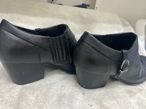 Baretraps Women’s Black Faux Leather Buckle Ankle Boots Block Heel 10M thumbnail 3