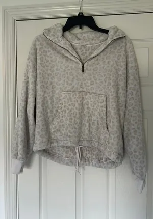 Old Navy Quarter Zip thumbnail 1