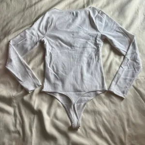 Abercrombie White long sleeve hook and eye bodysuit thumbnail 8