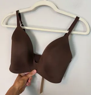 skims wireless form t-shirt Bra Cocoa Size 36DD NWT $50 thumbnail 1