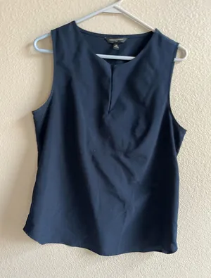 Medium Banana Republic Blouse thumbnail 1