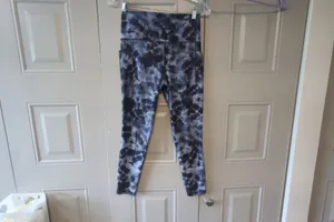 Athleta tie dye leggings Salutation Stash Pocket Tight Leggings Workout Stretch in blue size small. thumbnail 2