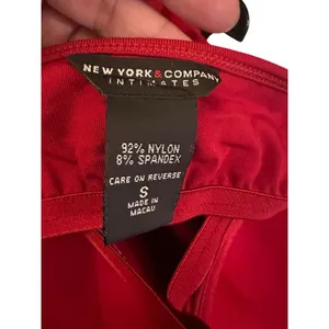 NY & Co Red Padded Stretch Sleeveless Tank Top Women Sz S thumbnail 3