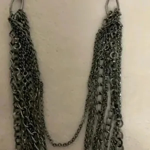 Necklace thumbnail 3