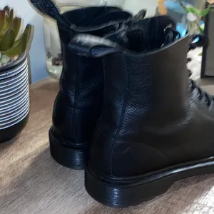 Dr. Martens 1460 Women’s Black Chukka Combat Boots Size 5 thumbnail 3