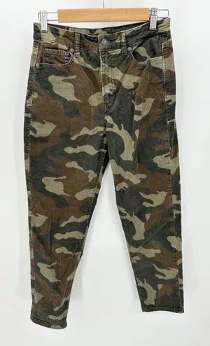 American Eagle Camo Mom Jeans Womens 4 Regular Green Corduroy Super Stretch HE17 thumbnail 1